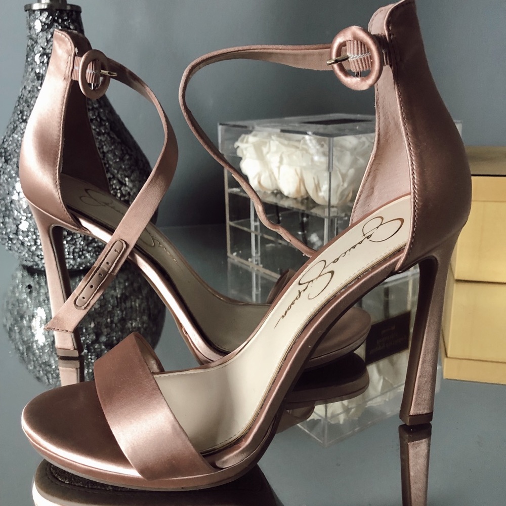 Jessica Simpson Blush Pump